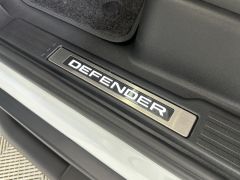 LAND ROVER DEFENDER X-DYNAMIC HSE + FINANCE ME + PAN ROOF + HEATED/COOLED SEATS - 2992 - 19