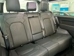 LAND ROVER DEFENDER X-DYNAMIC HSE + FINANCE ME + PAN ROOF + HEATED/COOLED SEATS - 2992 - 13