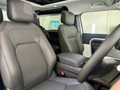 LAND ROVER DEFENDER X-DYNAMIC HSE + FINANCE ME + PAN ROOF + HEATED/COOLED SEATS - 2992 - 8